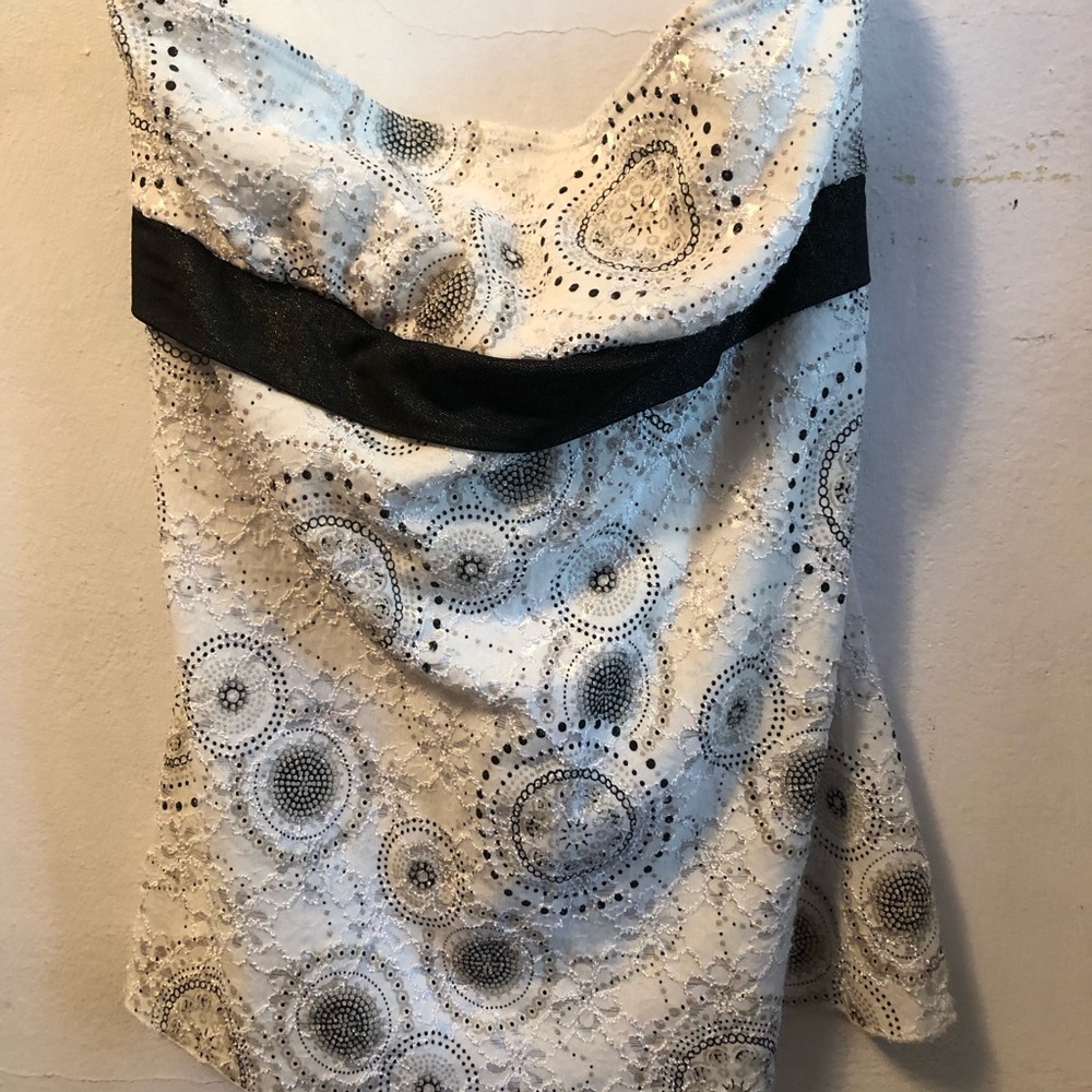 Vanity tube top with tie